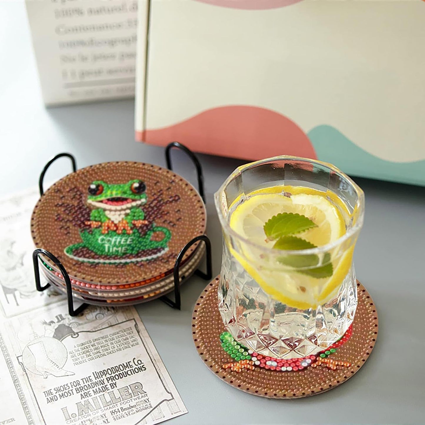 Clendo 8 PCS Coffee Frog Diamond Art Coaster Kits with Holder - Diamond Painting for Adults Beginners - 5D Gem Art Dots Paintings with Cork Pads - Crafts Supplies