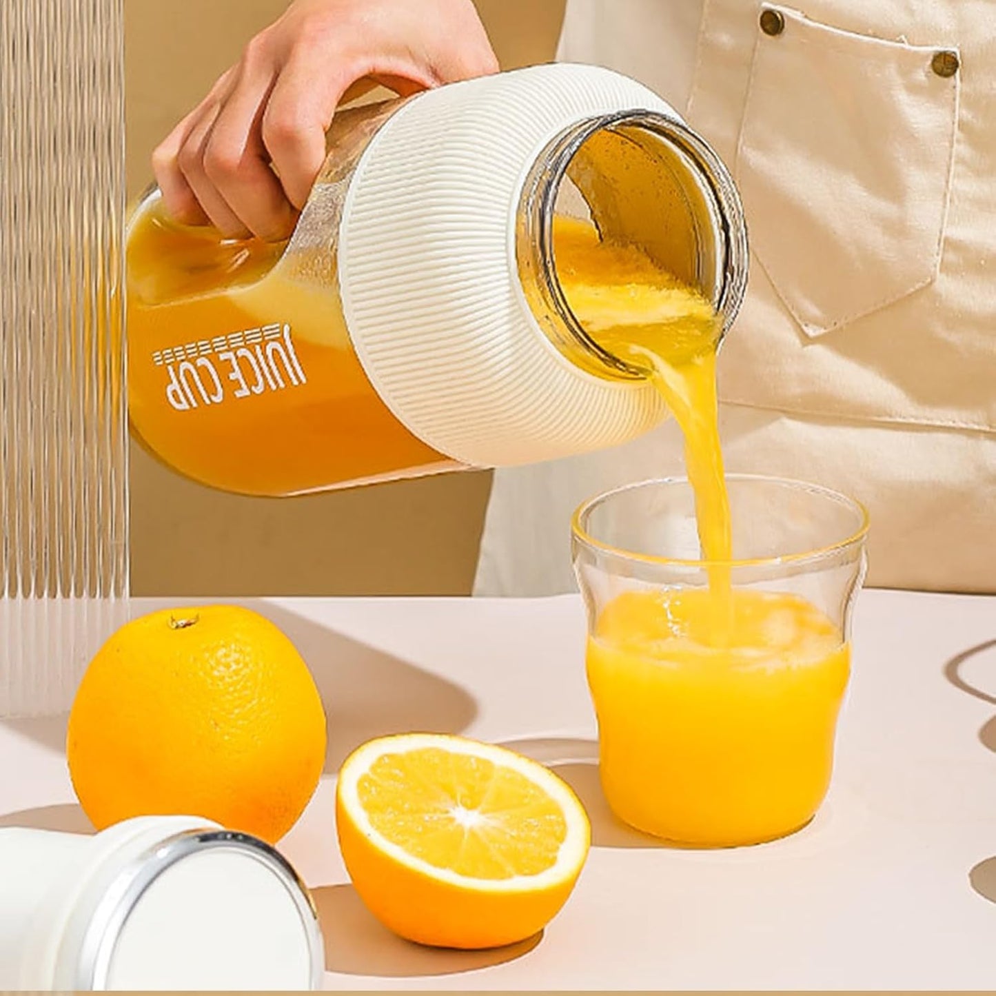 Yosoo Portable Rechargeable Cordless Juicer Blender, 1.2L Mini Juicer Cup with Stainless Steel Blades for Travel