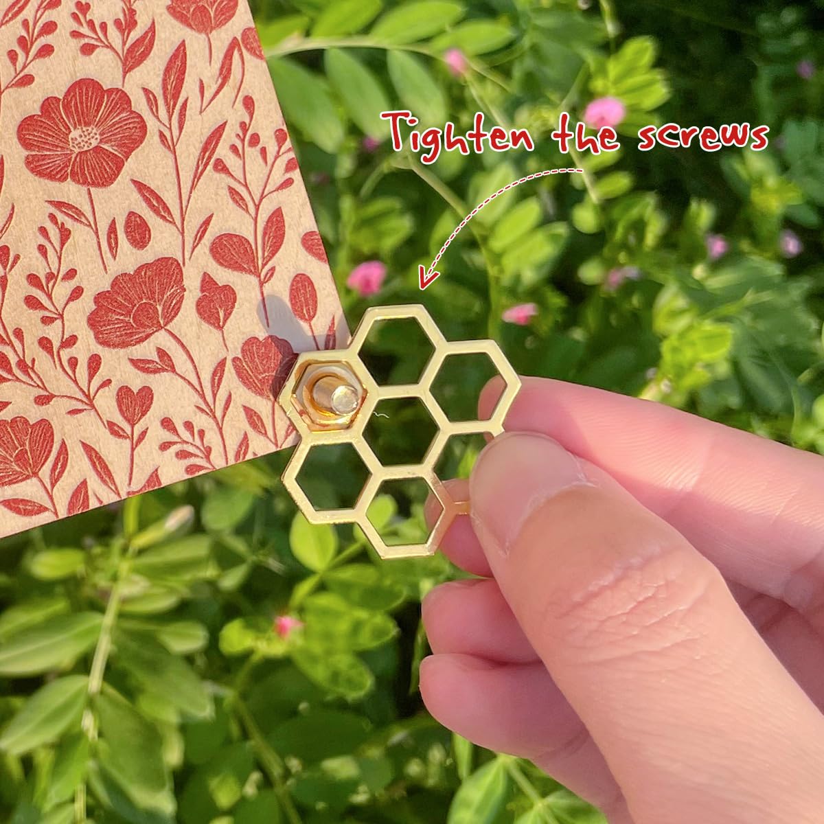 Happinit Pocket Flower Press, Small Flowers Press Kit, Micro Flower Pressing, Mini Plant Preservation Kit for Arts and Crafts Lovers (Gold)