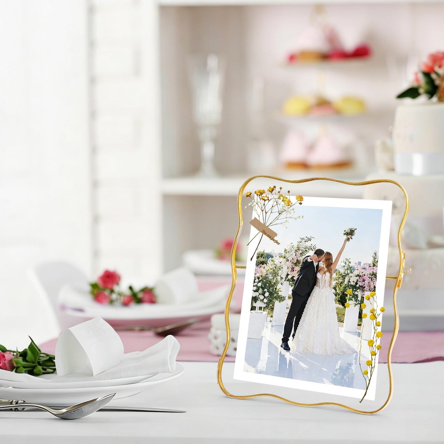 Himitimi Double Glass Frame for Pressed Flowers, 6x8 Inch Handmade Wave Pressed Flower Frame Metal Floating Picture Frame for Tabletop Display DIY Artwork Home Decor(Gold)