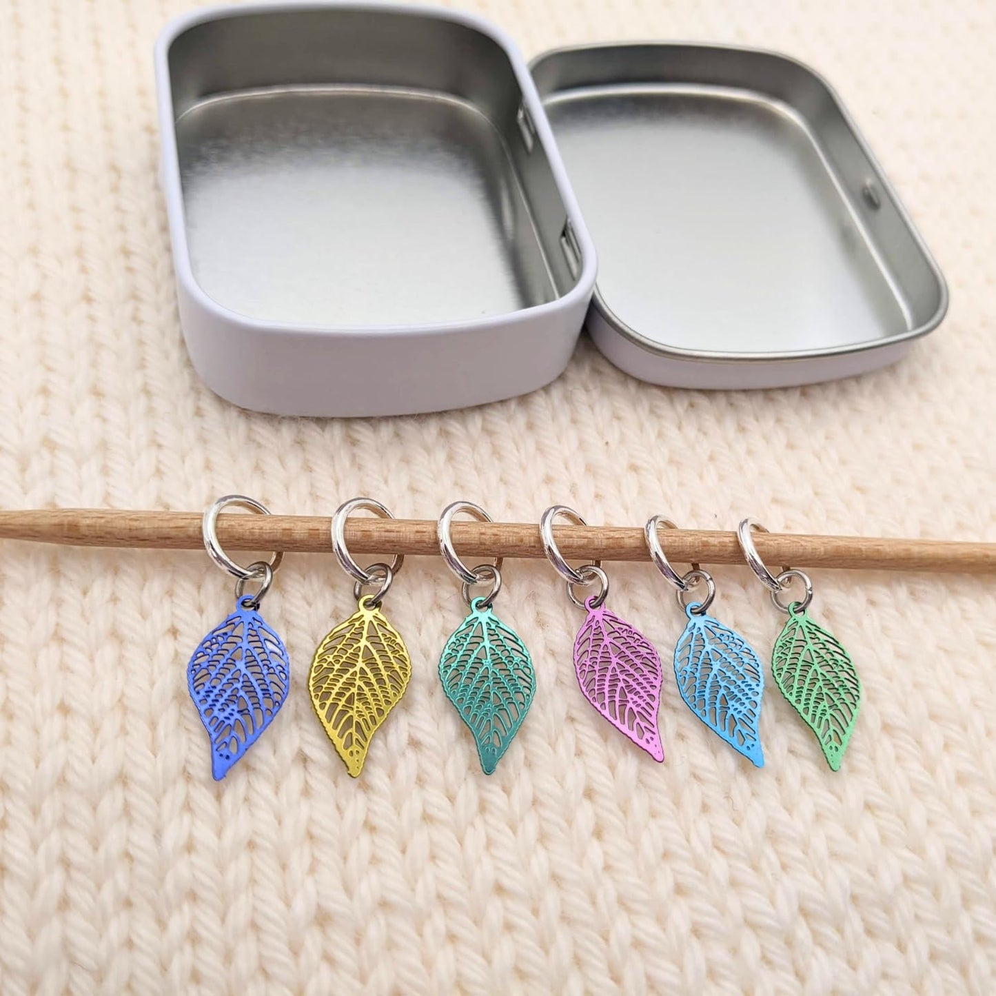 Fallen Leaves Knitting Stitch Markers with Storage Tin | Lightweight Filigree Autumn Charms | Snag-Free Closed Rings | Handmade Gift for Knitters