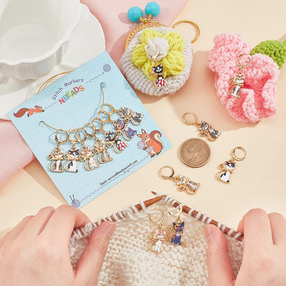 NBEADS 28 Pcs Cat Charm Stitch Markers, 7 Styles Alloy Enamel Cute Cat Crochet Charms Removable Locking Stitch Marker with 304 Stainless Steel Clasp for Sewing Accessories Quilting Jewelry