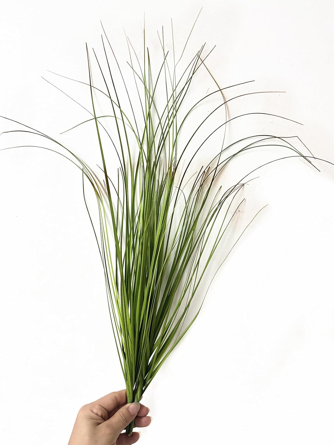 16 Artificial Plants Fake Wheat Grass Tall Shrubs, Faux Greenery Plastic Leaves Plant Indoor Green Decoration Home