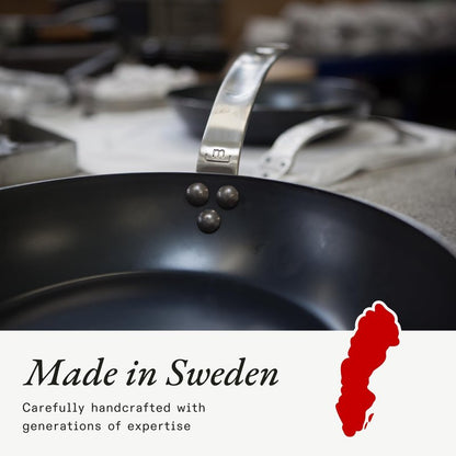 Made In Cookware | Seasoned 17" Round Carbon Steel Griddle + Grill Press - (Like Cast Iron, but Better) | Professional Cookware | Crafted in Sweden | Induction Compatible