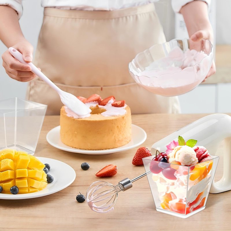 piopiocoing 50 Pack 3.5 oz Clear Plastic Square Dessert Cups with Spoons，Mini Disposable Parfait Cups for Yogurt, Ice Cream and Tasting，Serving Cups for Appetizer，Pudding，Party (3.5 oz)