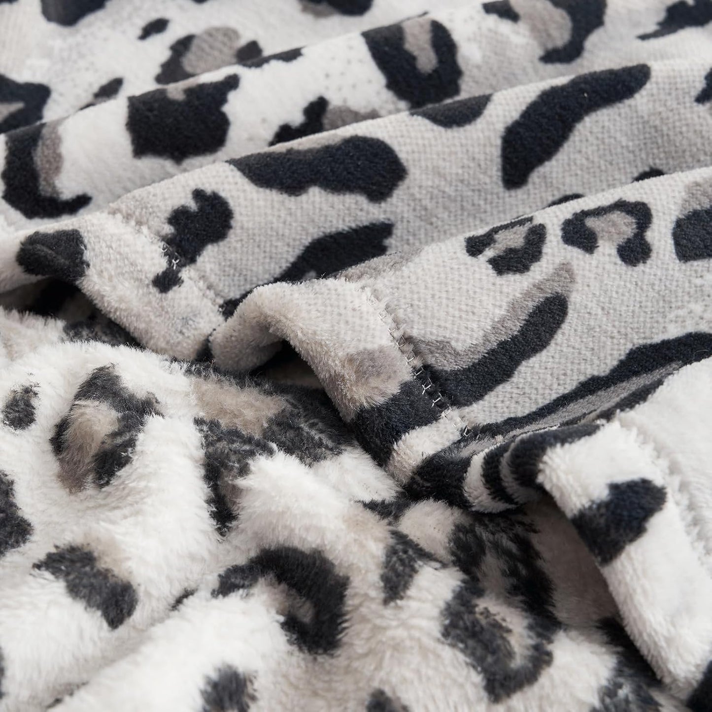 Cozy 90"*90" Bliss Leopard Print Fuzzy Throw Blanket for Bed & Couch, Thick Soft Warm Fleece Blankets for Room Decor