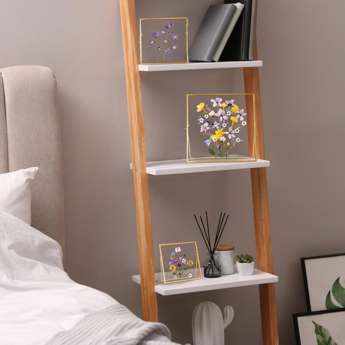 REDHUGO Double Glass Frame for Pressed Flowers Handmade, Tabletop Photo Frame for Floating Picture and Flower Press, Simple, Metal Geometric, Square, Gold, 4x4 Inches