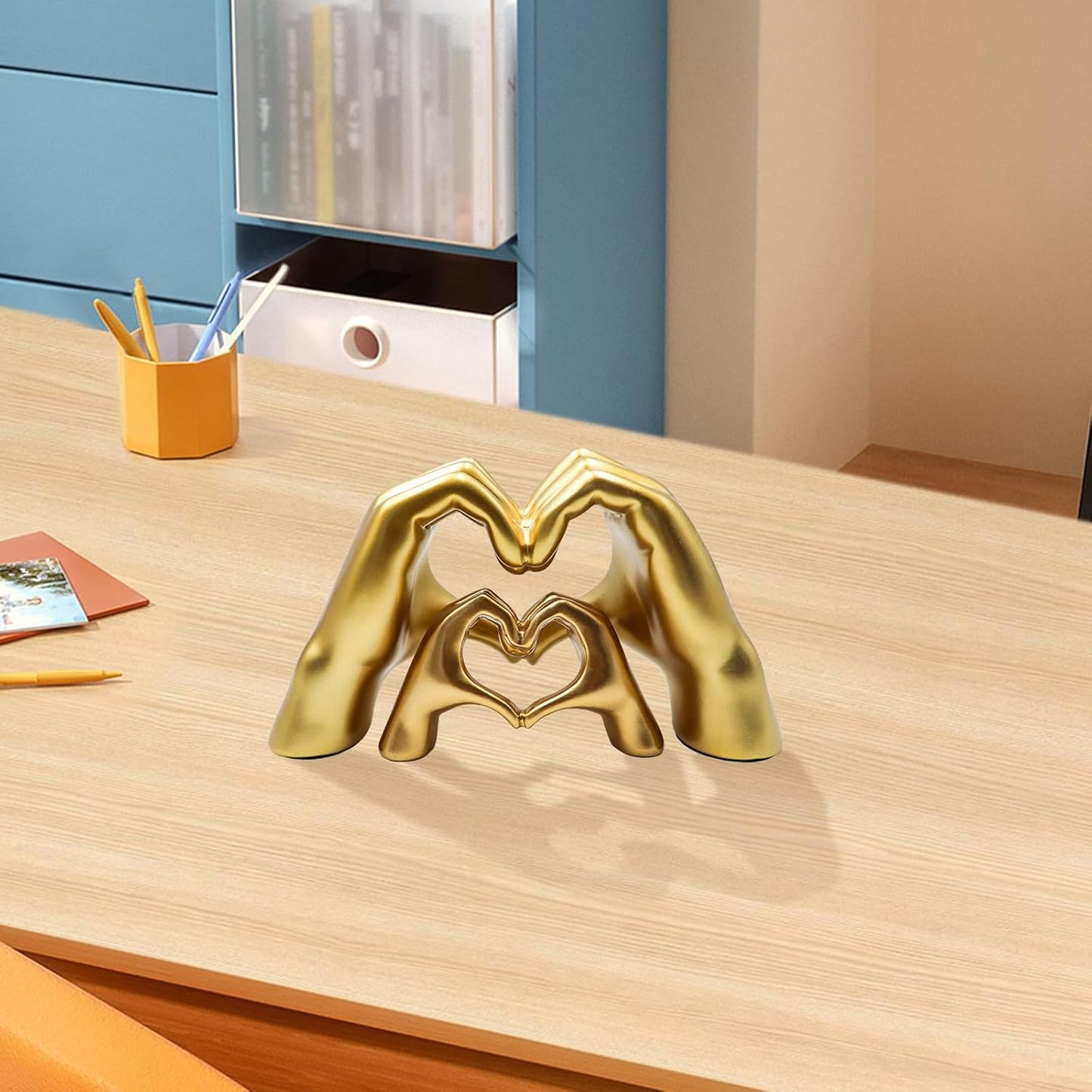 Oooct 2 Pack Gold Heart Hands Sculpture Decor, Resin Golden Modern Abstract Love Finger Statue, Gold Hand Model