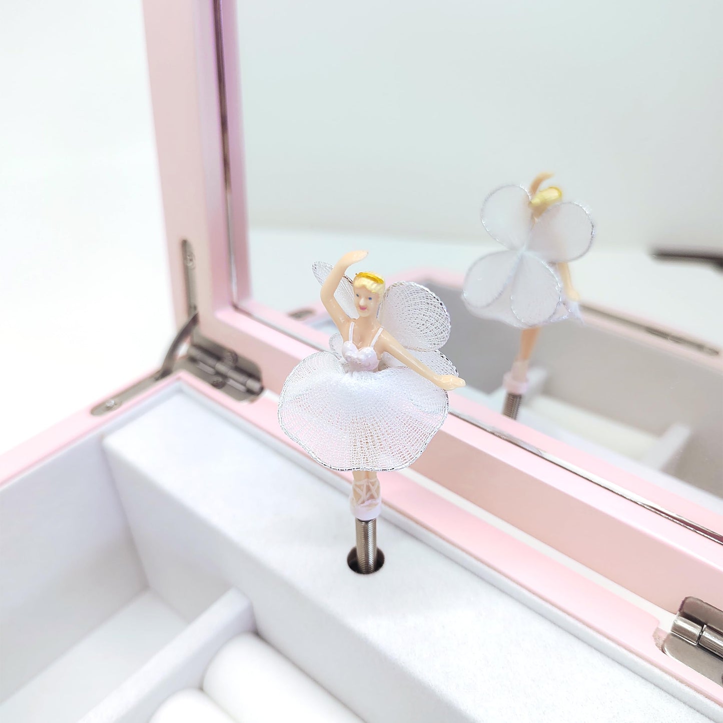 Lihou PapaQ Pink Ballerina Musical Jewelry Box for Girls, Wooden Jewelry Storage Chest with Mirror & Lock, Swan Lake Tune Spinning Ballerina Music Box, Ideal Kids Gift for Christmas & Holidays