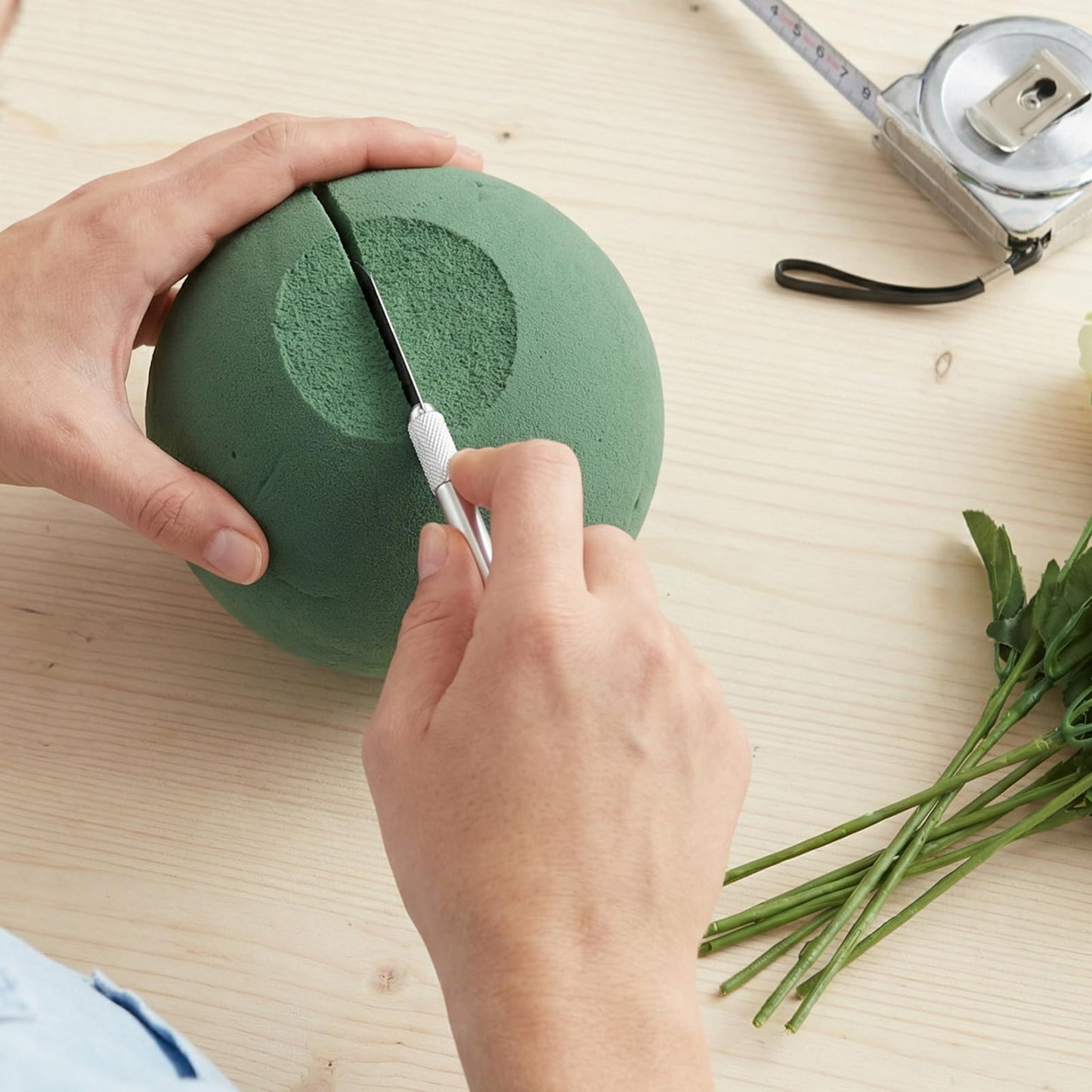 HAKZEON 12 PCS 3.54 Inch Green Round Floral Dry Foam Balls, Large Foam Spheres for Artificial Flower Arrangements， DIY Crafts Decor