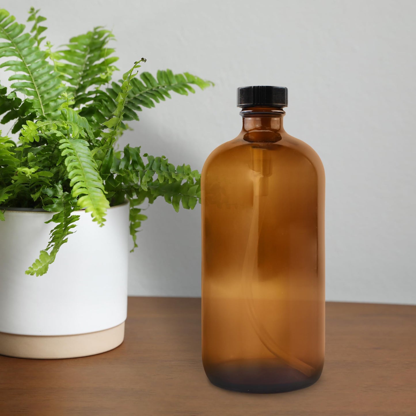 Cornucopia Brands 16oz Amber Glass Bottles with Reusable Chalk Labels and Lids (Pack of 2) Refillable Brown Boston Round Bottles, with Black 28-400 Caps