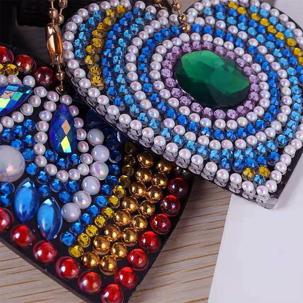 HXYQMMY 5PCS Diamond Painting Keychain -Diamond Art Kits for Adult Paint with Diamonds by Numbers Love Heart Pendant Diamond Art Keychains Crat