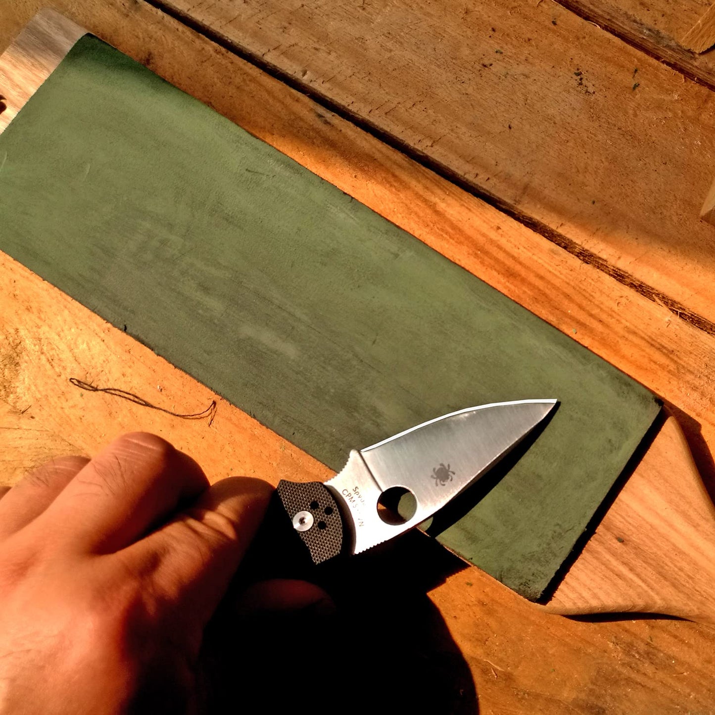 LAVODA Leather Strop with Polishing Compound, Knife Stropping Kit for Sharpening & Honing Knives Tools