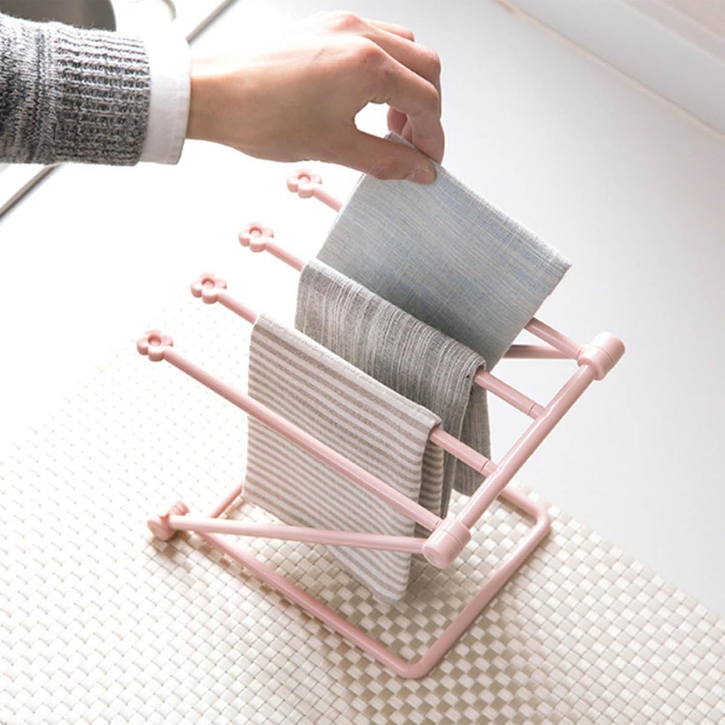 Countertop Dishcloth Drying Rack, 4 Arms Folding Holder for Kitchen Rag Storage, Vertical Stand (Light Pink)