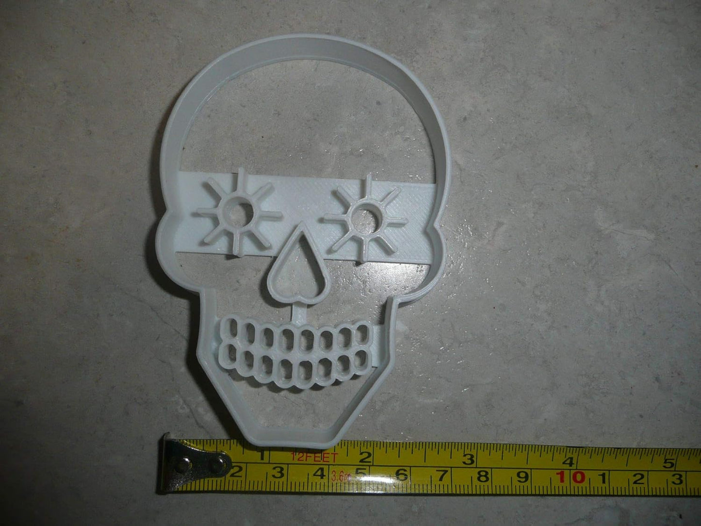 SUGAR SKULL WITH DETAILS - DIA DE LOS MUERTOS DAY OF THE DEAD CELEBRATION COOKIE CUTTER