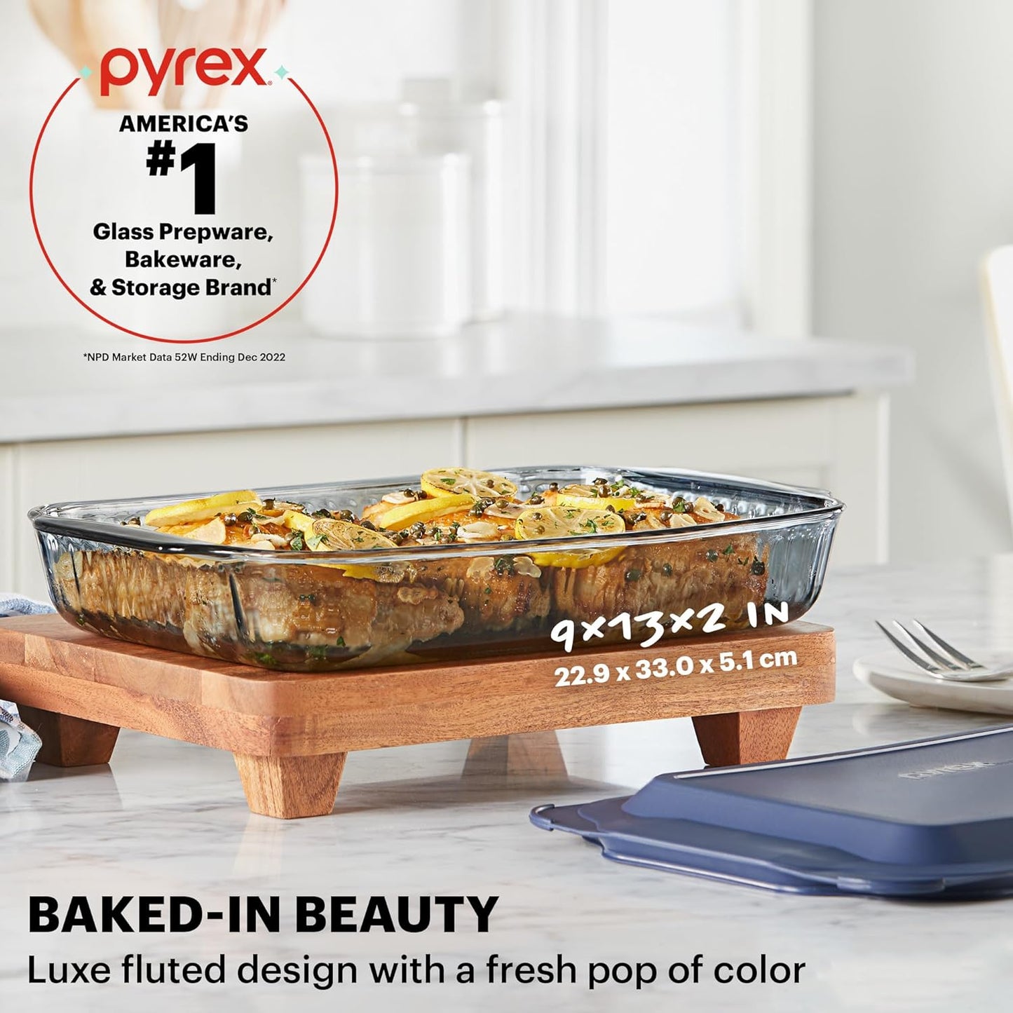 Pyrex Colors 9"x13" Tinted Glass Baking Dish with BPA-Free Lid, Oblong Bakeware for Casserole & Lasagna