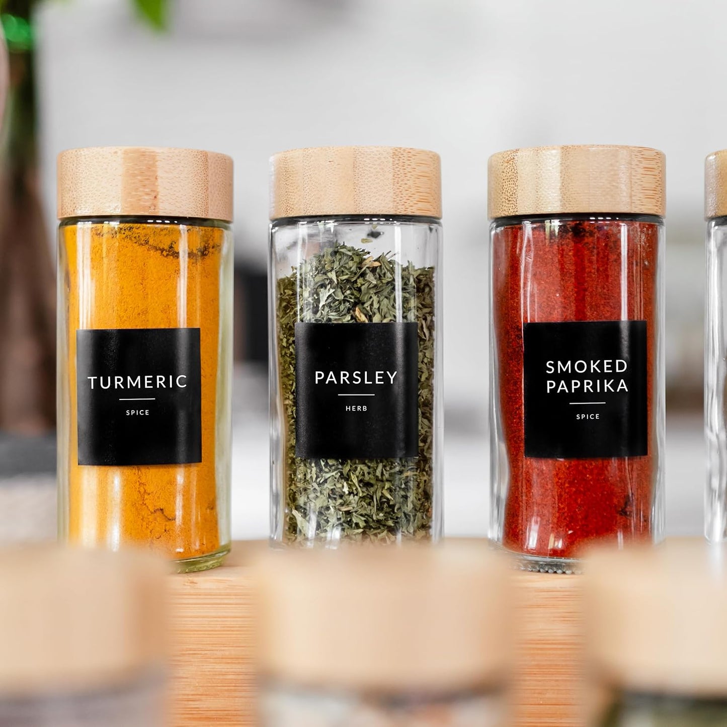 24PK Set 4oz, 374 SAVVY & SORTED Glass Spice Jars with Label, Round Bamboo Jar Spices Spice Labels, Pepper Grinder