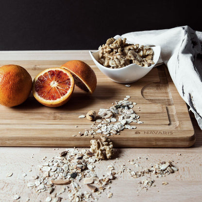 Navaris Medium Bamboo Wooden Cutting Board, Natural Chopping Board with Juice Groove, 14 x 9 inches