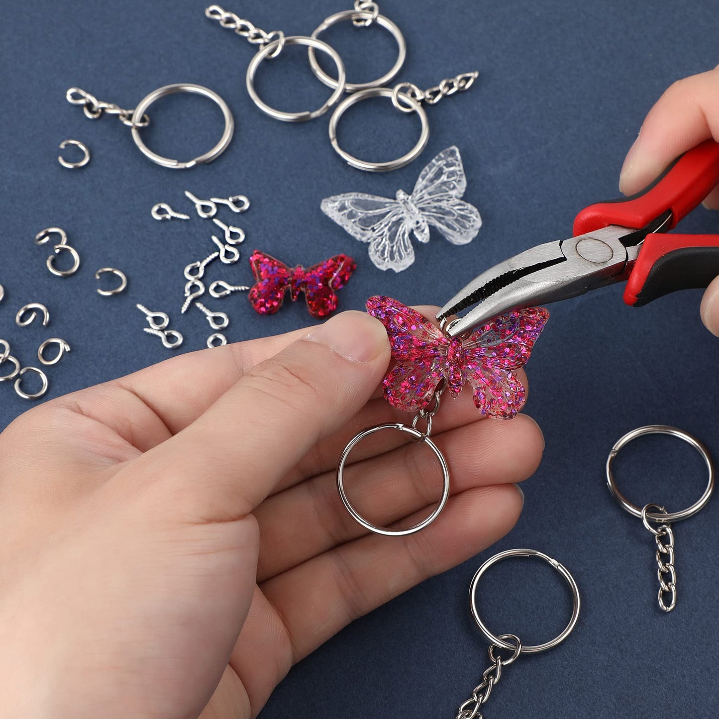 600Pcs Keychain Rings - 25mm Rings, Keys Jumps Including Chain & 200 Screw Eye Pins - Set for Resin Crafts