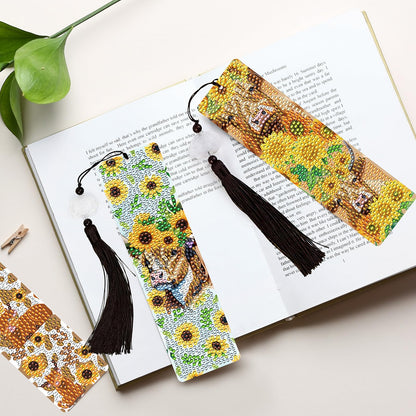 INCOK Diamond Painting Bookmarks Set - 8PCS Highland Cow 5D Diamond Art Bookmarks Kit with Tassel Sunflower Bookmarks Set for Highland Cow Lover Office Useful Project DIY Crafts Gifts Teacher