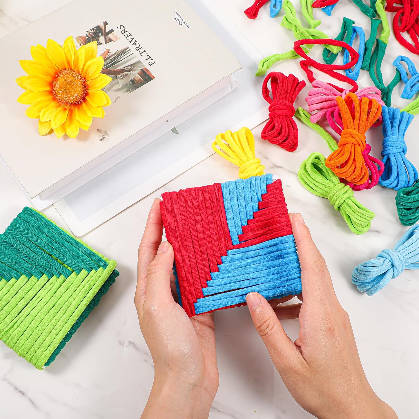 800 Pcs Refill Loops for 7 Inch Weaving Loom, Potholder Loom Bands Elastic Flexible 10 Color Weaving Rainbow Loops Refill Nylon for Potholder Making DIY Knitting Crafts Projects