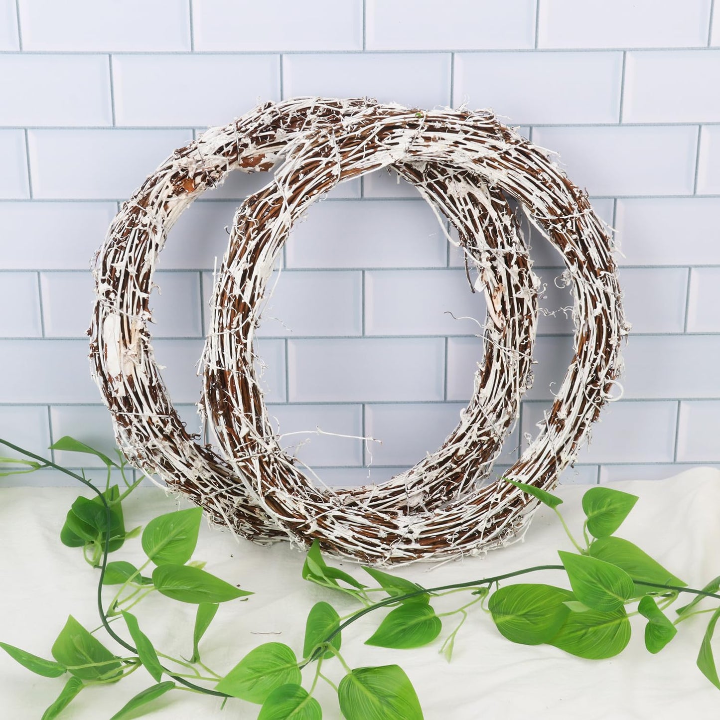 KUKLIPJIM 6 Pcs 12 inch Natural Grapevine Wreath Set, Hand-Woven Vine Branch Wreaths for DIY Crafts, Christmas Decorations, Home & Event Styling(White)
