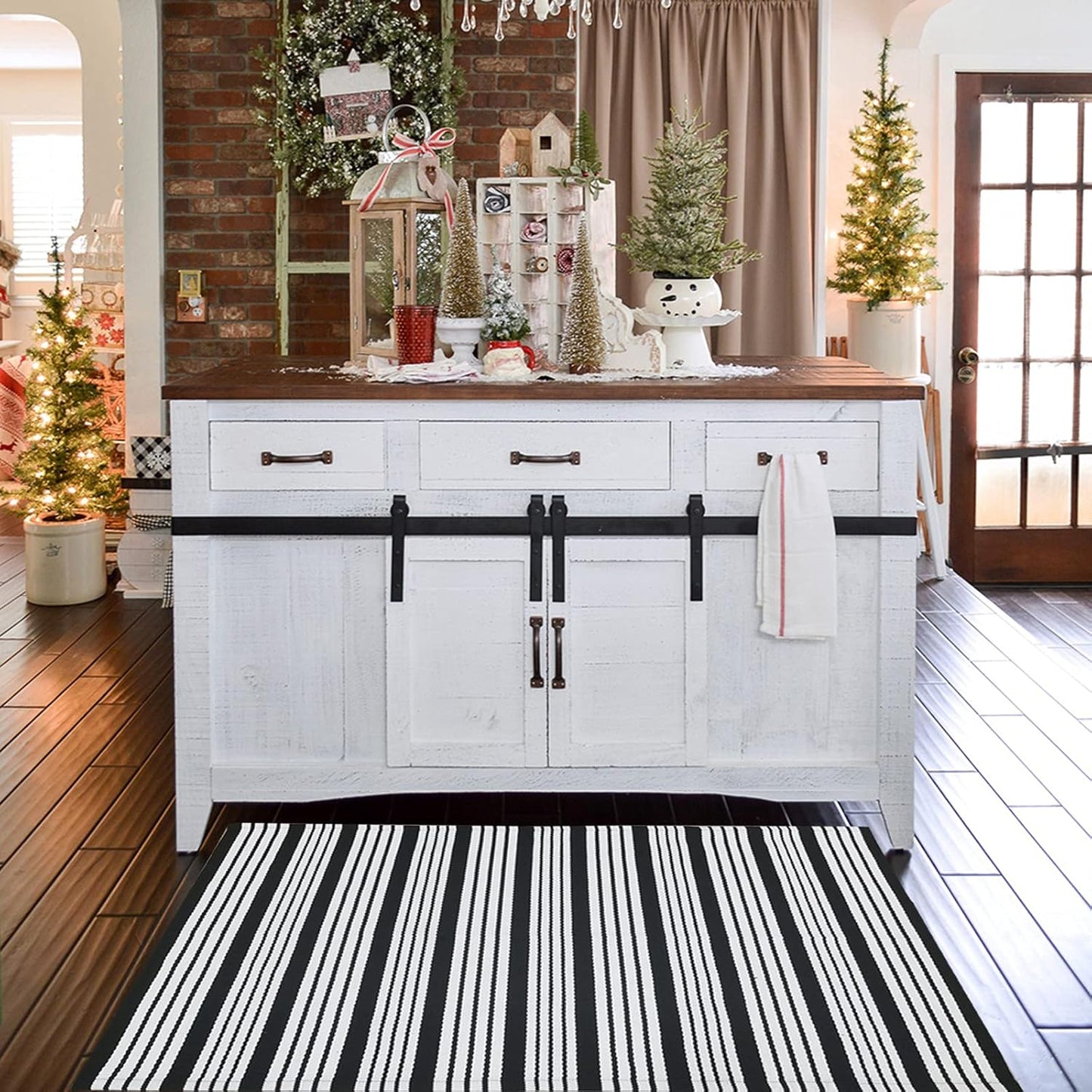 Black and White Striped Outdoor Rug, 27.5"x43" Hand-Woven Reversible Front Porch Mat for Entryway and Laundry Room