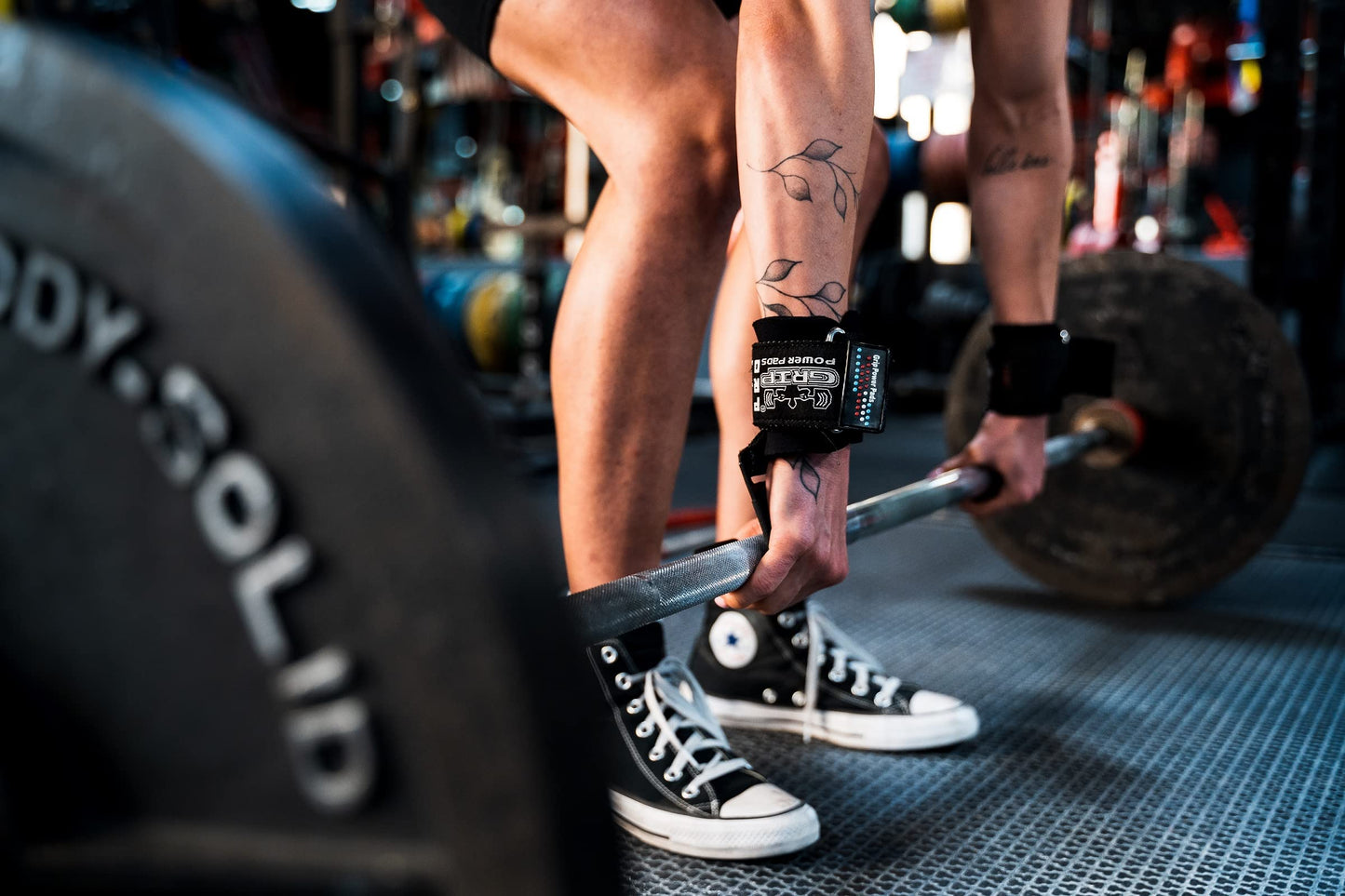 Weight Lifting Hooks Heavy Duty Lifting Wrist Straps Pull Ups Deadlift Straps Power Lifting Grips Padded Workout Straps for Weightlifting Gym Gloves for Men & Women Premium Workout Equipment