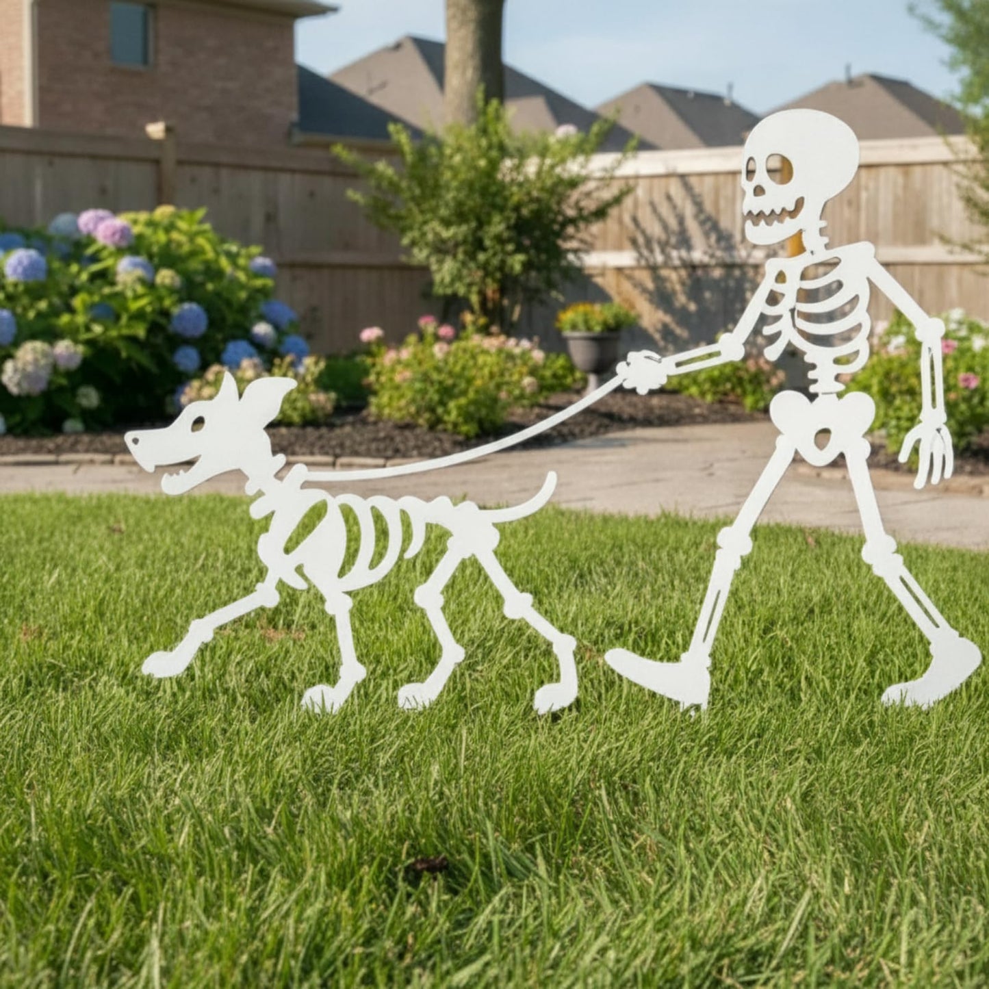 Fumete Outdoor Pet Skeleton Halloween Decorations, White Metal Skeleton Garden Stakes Yard Signs, Large Size Gothic Scary Yard Signs Decor for Garden Lawn Graveyard Halloween Party Supplies