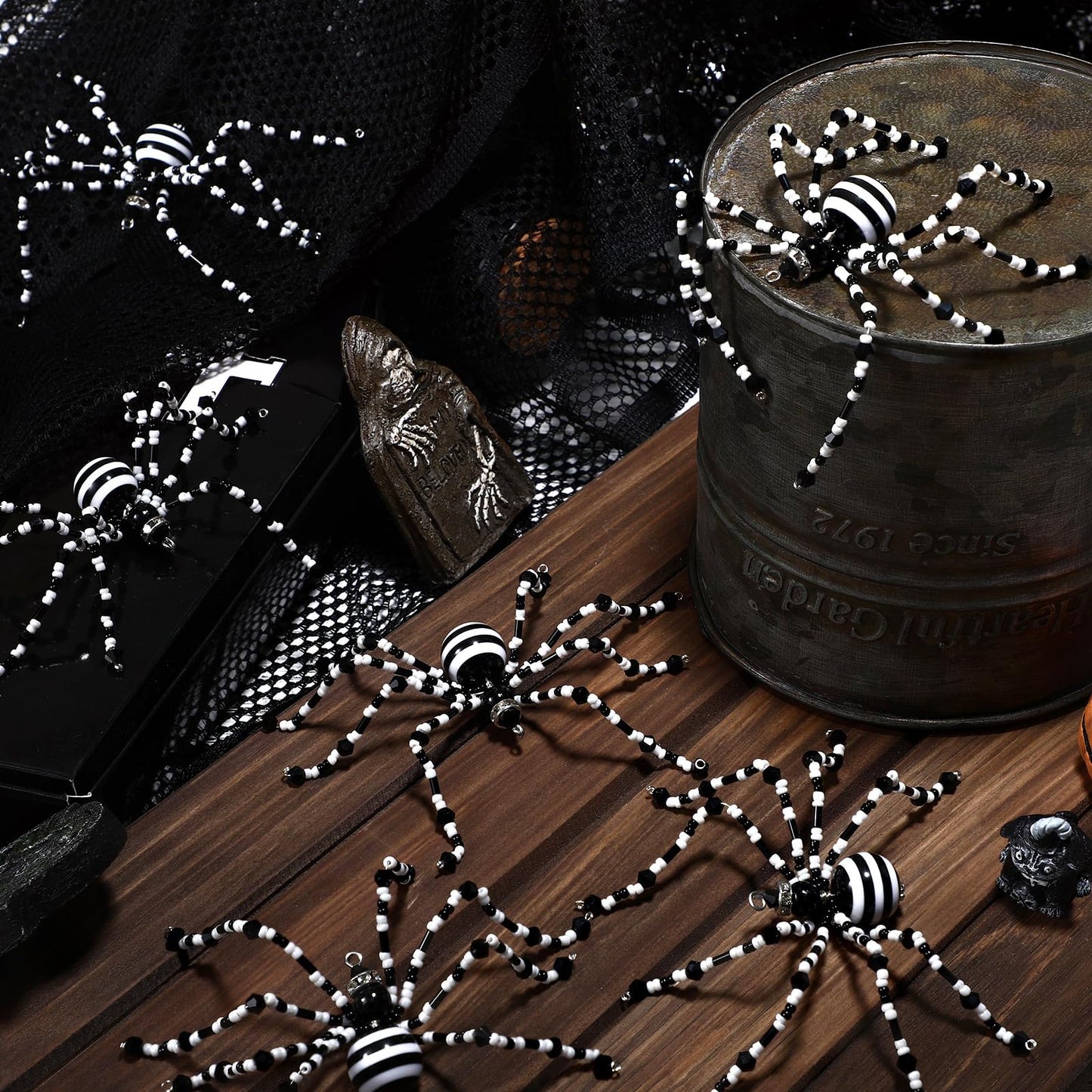 Reallnaive 8 Pcs Black and White Halloween Spider Ornament Beaded Hanging Ornaments Decorations for Halloween Decor Gift