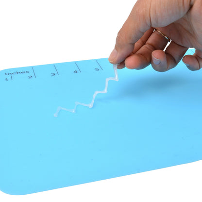 Westcott ‎16814 Projectmate Non-Stick Silicone Mat for Crafts, Glue Guns, Size 9 x 12 In