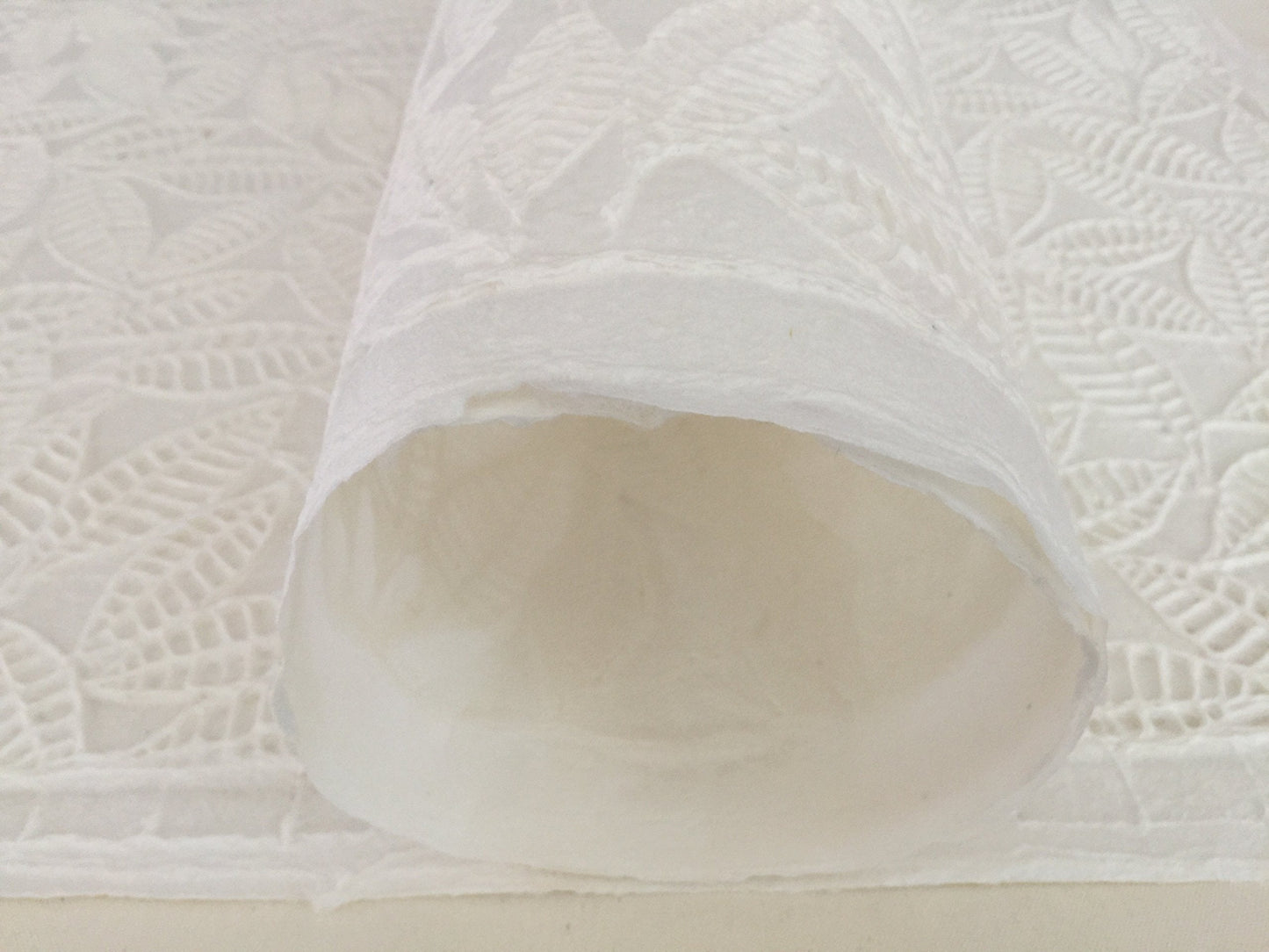 MULBERRY PAPER, EMBOSSED LEAVES, WHITE MULBERRY PAPER SHEET