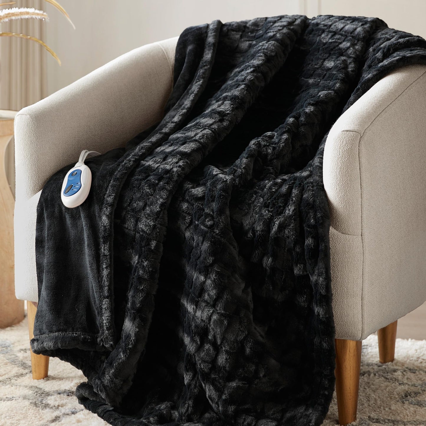 Beautyrest Zuri Reversible Faux Fur to Mink Electric Blanket, Auto Shut Off, Virtually Zero EMF, Multi Heat Setting, UL Certified, Machine Washable, Natural Marble Throw 50x70
