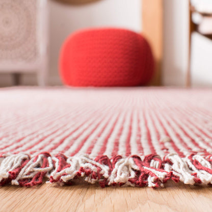 SAFAVIEH Montauk Collection Area Rug - 9' x 12', Ivory & Red, Handmade Flat Weave Boho Farmhouse Cotton Tassel Fringe, Ideal for High Traffic Areas in Living Room, Bedroom (MTK340C)