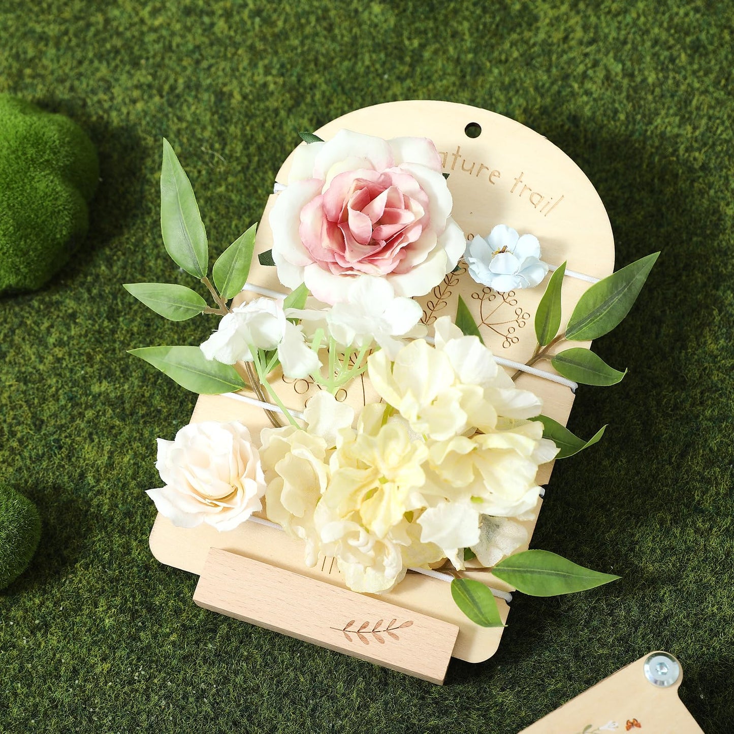 Flower Press Kit for Kids, Nature Exploration Toys with Plant ID Cards & Drawing Board, Outdoor Explorer Kit with DIY Bouquet Preservation & Dried Flower Art | Ideal Gift for Nature & Craft Lovers