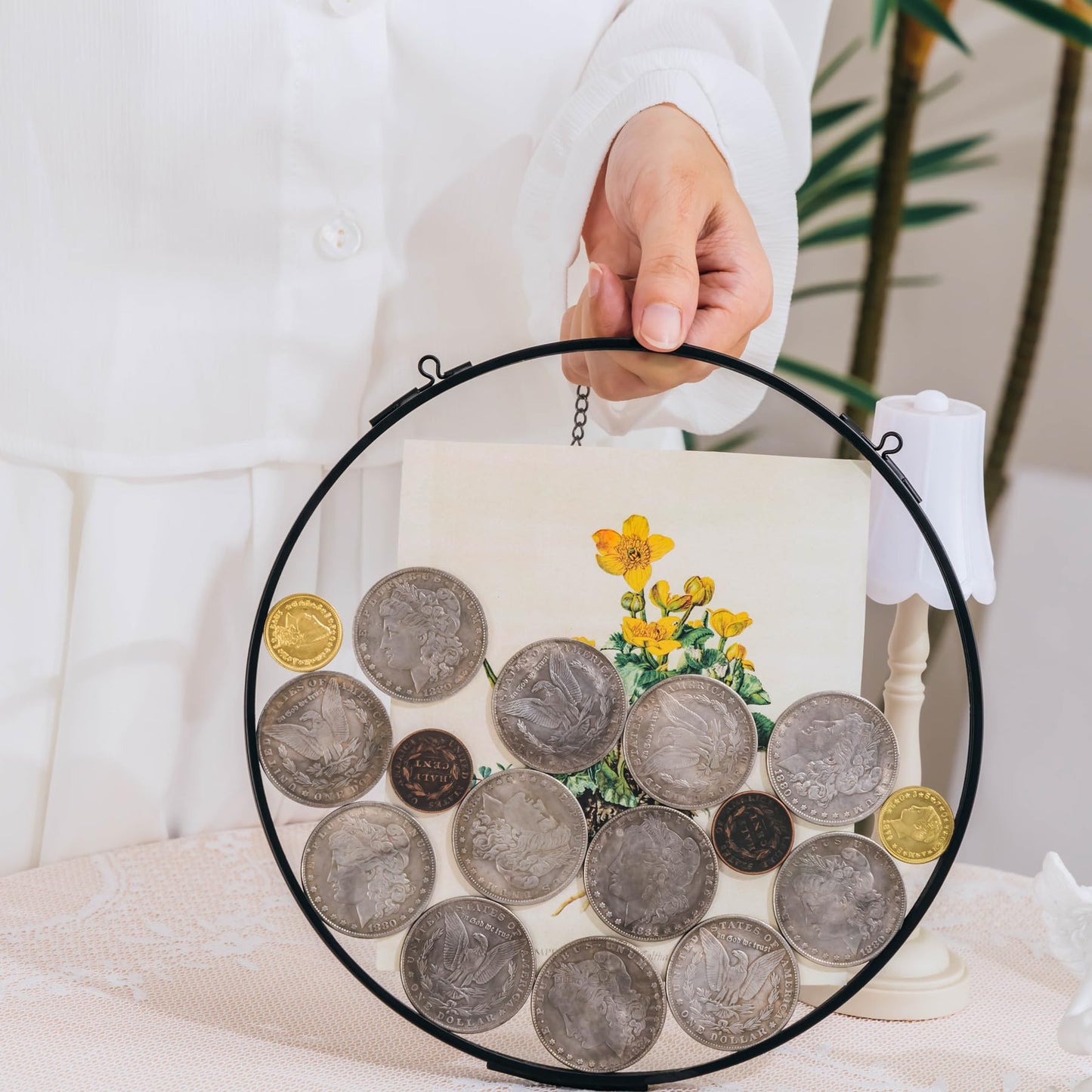 NCYP Deep Floating Glass 8 Inch Round Hanging Display Frame for Pressed Flowers, Thick Dried Flowers, Leaves, Botanical Art, Keepsakes, Black (Glass Frame Only)