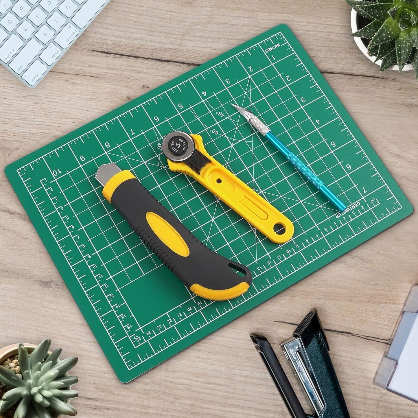 DIYSELF A2 Self Healing Cutting Mat, 23 x 17 Inch Cutting Mat for Crafts, Fabric Cutting Mat for Sewing, Quilting, Scrapbooking, Paper Crafts and Craft Hobby Projects, Green