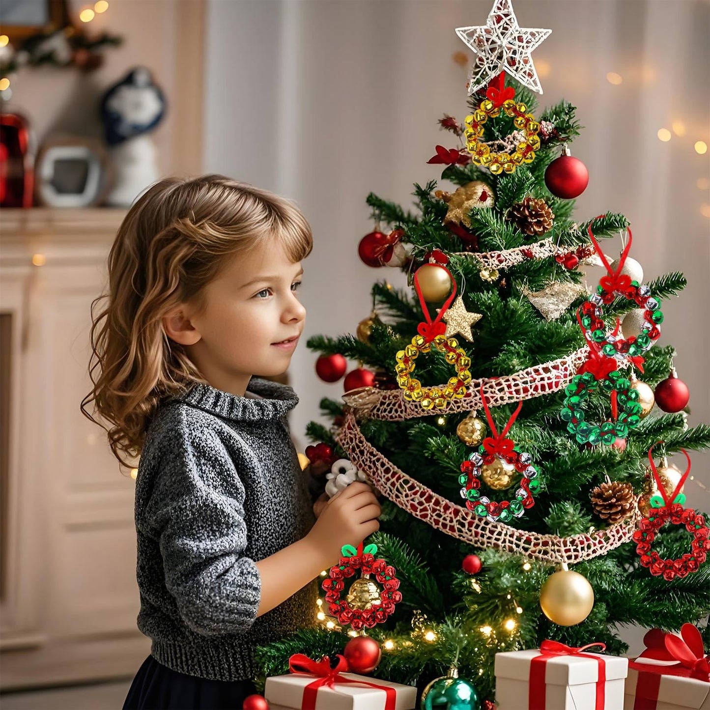 YBB 320Pcs Jingle Bell Wreath Ornaments Kit, 0.59inch Christmas Crisp Sound Bells for Craft with 20 Chenille Stems and Red Ribbon for Christmas Tree Party Decorations Kids DIY Crafts (Set of 10)