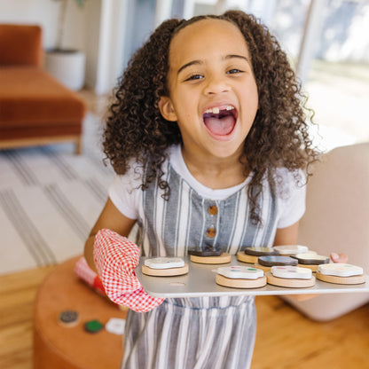 Melissa & Doug Slice & Bake Cookie Set with Wooden Play Food, Colorful Toppings & Play Kitchen Accessories, Preschool Learning Toys for Girls & Boys 3+