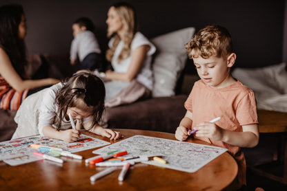 HeyDoodle Into The Wild Classic Doodle Mat – Reusable Silicone Alphabet Coloring Mat for Toddlers and Kids – Educational Animal Activity Pad with 9 Markers – Mess-Free Travel Toy – Ages 3-7