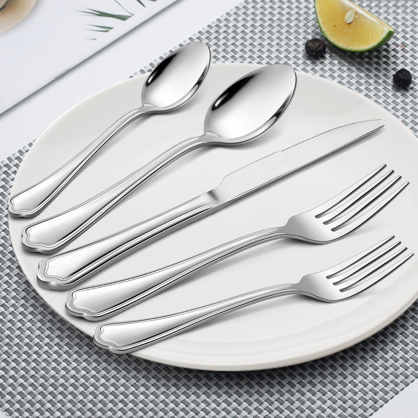 LIANYU 20-Piece Silverware Cutlery Set for 4, Stainless Steel Flatware with Scalloped Edge, Dishwasher Safe