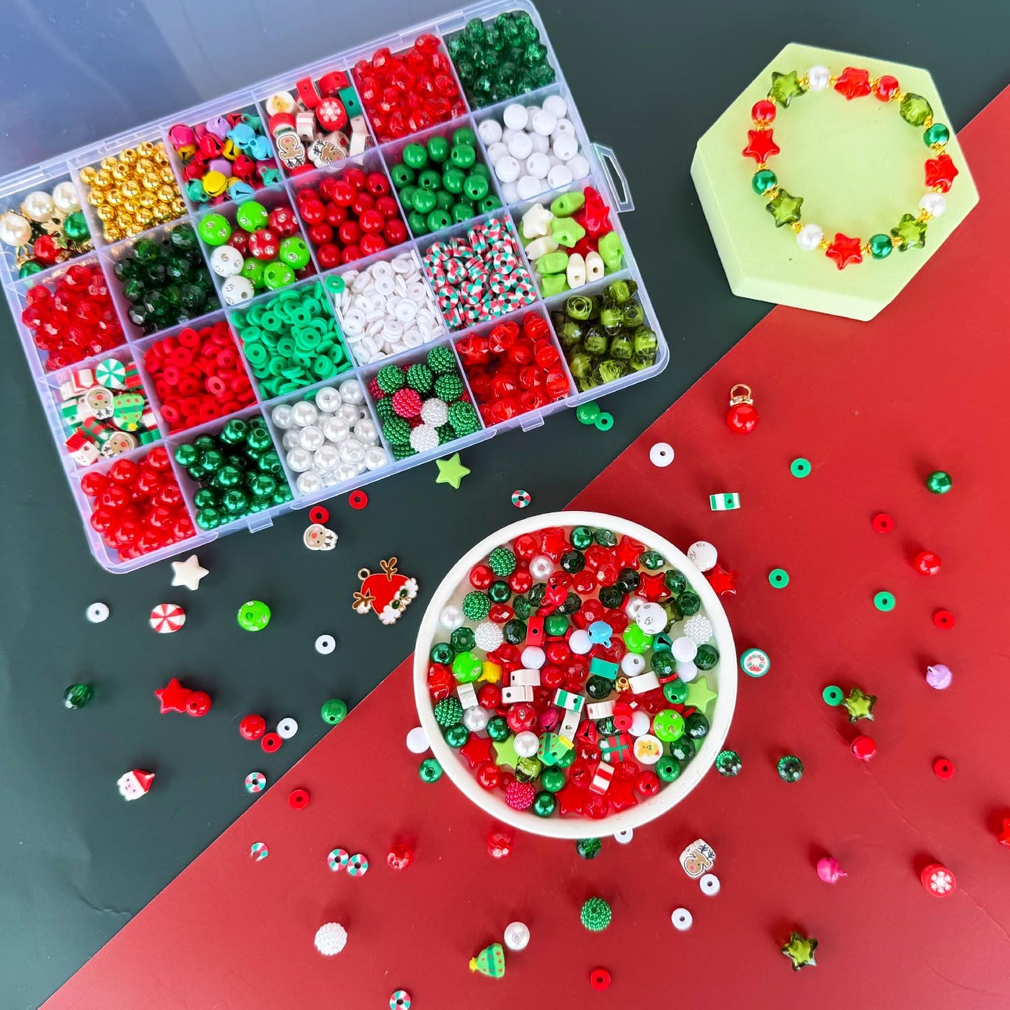 1540PCS Christmas Beads for Bracelets Jewelry Making Kit, Christmas Tree Snowflake Charms, Red Green Xmas Clay Beads Assorted Acrylic Crystal Round Pearl Star Spacer Bead for DIY Crafts Necklace