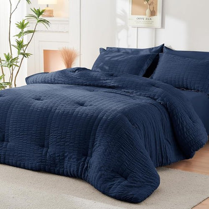 HYMOKEGE Queen Comforter Set - Lightweight 3-Piece Bedding Set with Soft Down Alternative - Navy Blue