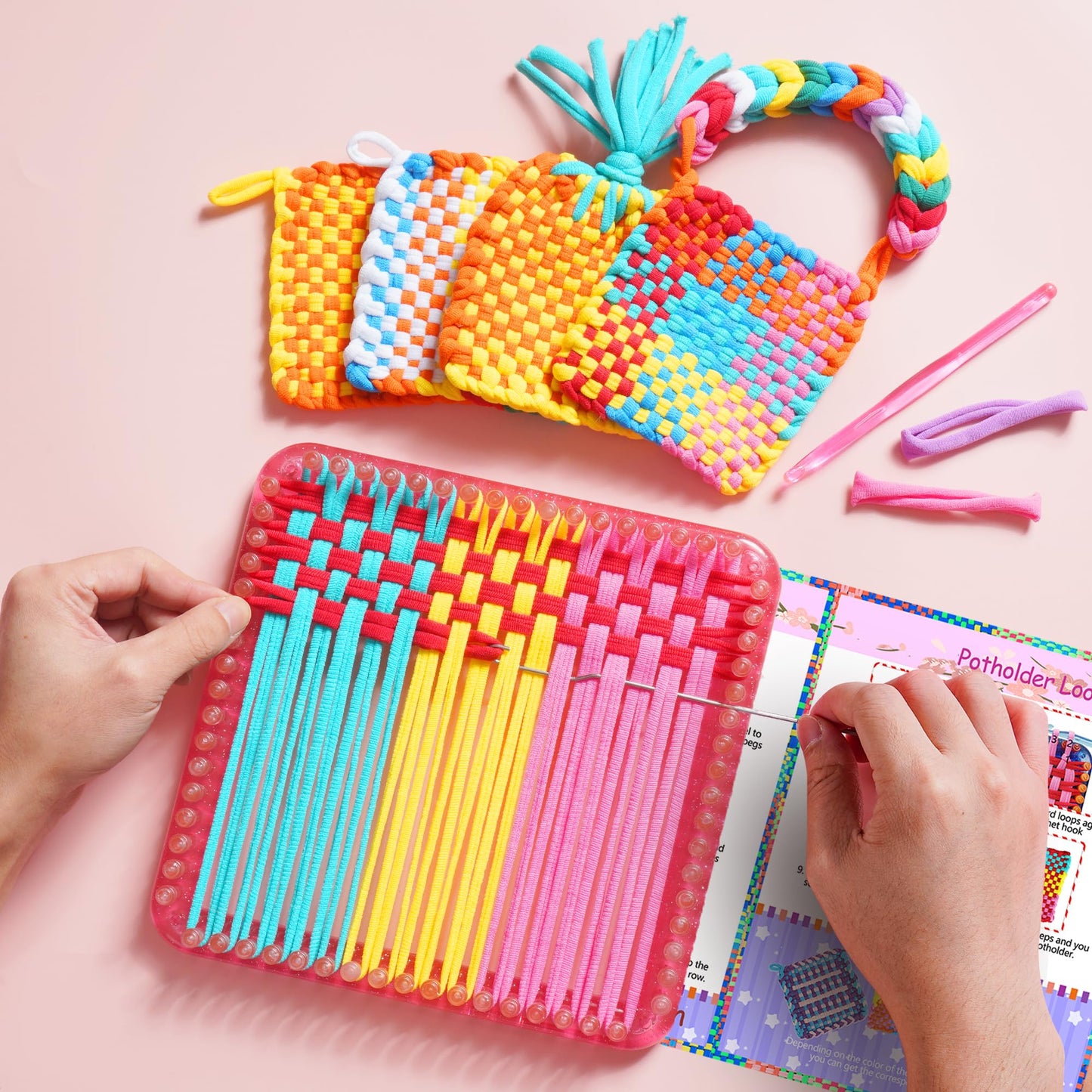 REENLIV Upgraded Weaving Loom Kit Toys for Kids & Adults, DIY Arts & Crafts, Easy Potholder Loom Knitting Activity for Beginners, Ideal Gifts for Girls Ages 5 6 7 8-12 13 Years Old, 252 Craft Loops
