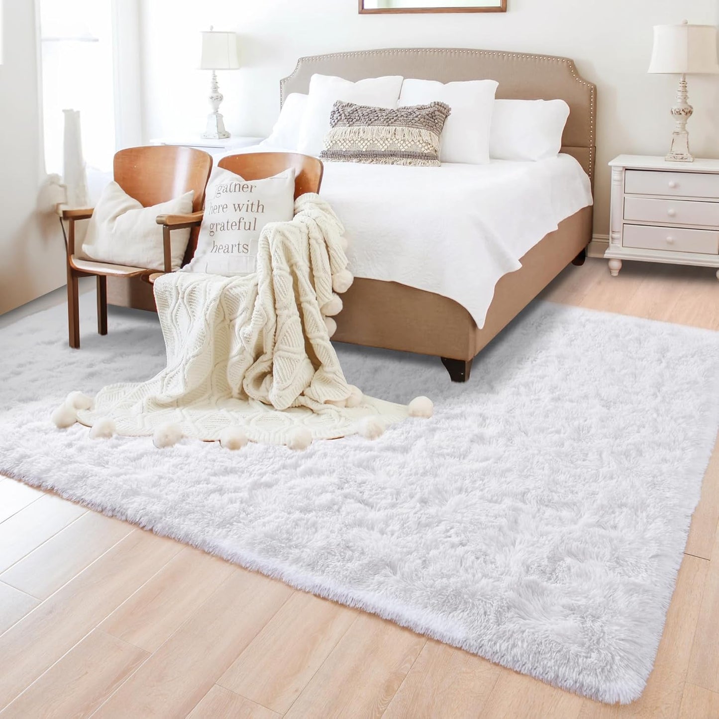 ISEAU Super Soft Fluffy Rugs Shag Area Rug for Bedroom Living Room Fuzzy Mat Plush Anti-Slip Carpets (3ft x 5ft, White)
