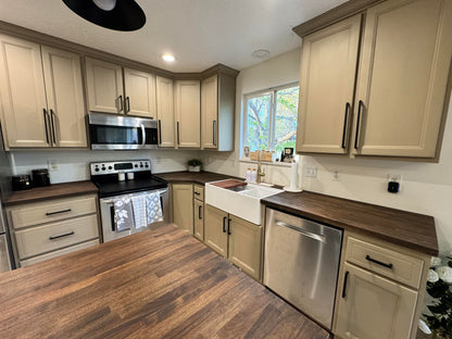 Howizz Walnut Butcher Block Countertop 60 x 30 x 1.5 Inches - Solid Wood Table Top for Desk Top, Dining Table, Workbench Top