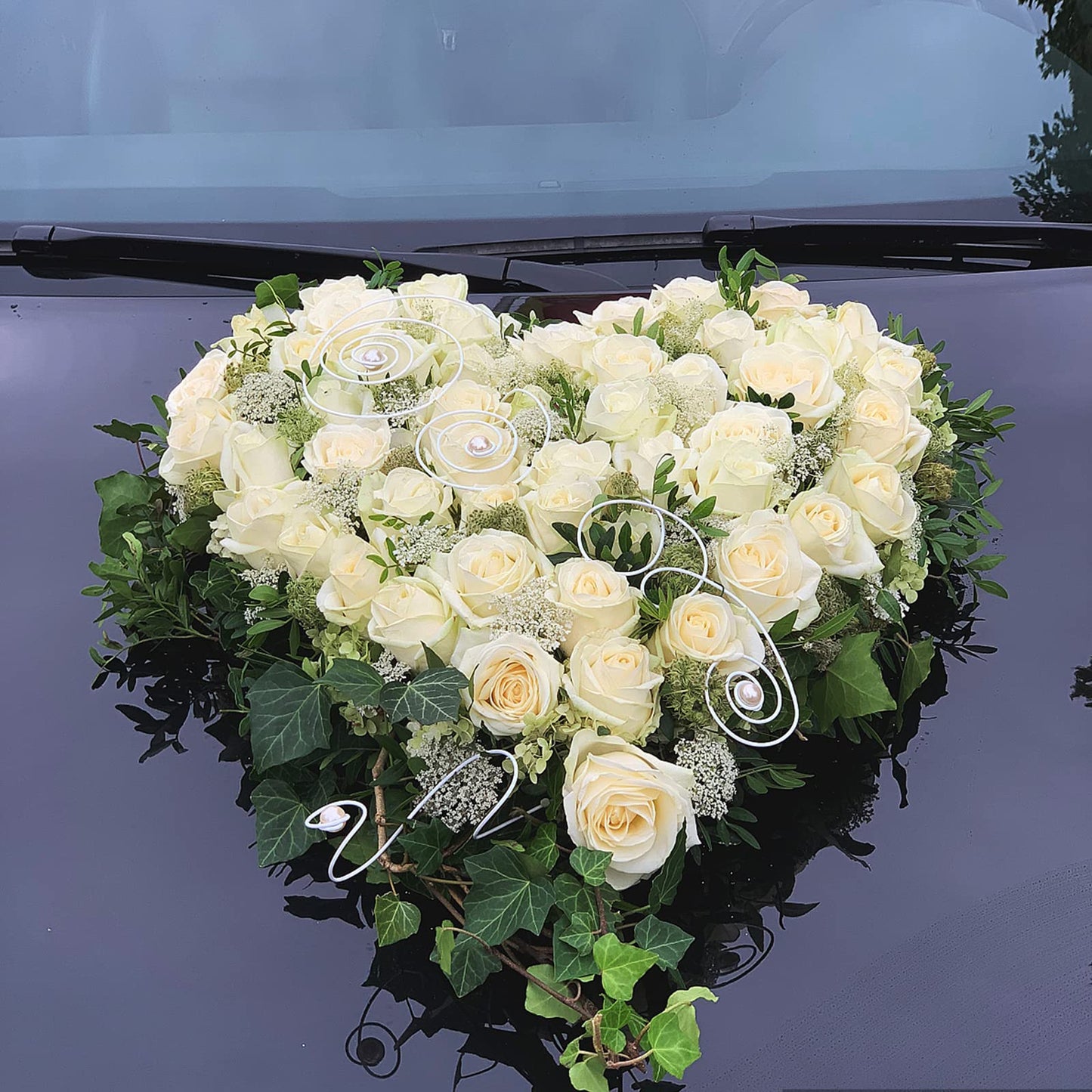 2 Pack Large Floral Foam Blocks Heart Shaped Floral Bricks with Suction Cup Tray, 11.8 x 12.6 inches Green Florist Sponge Flower Mud for Wedding Party Valentine’s Day Decor Floral Arranging Supplies
