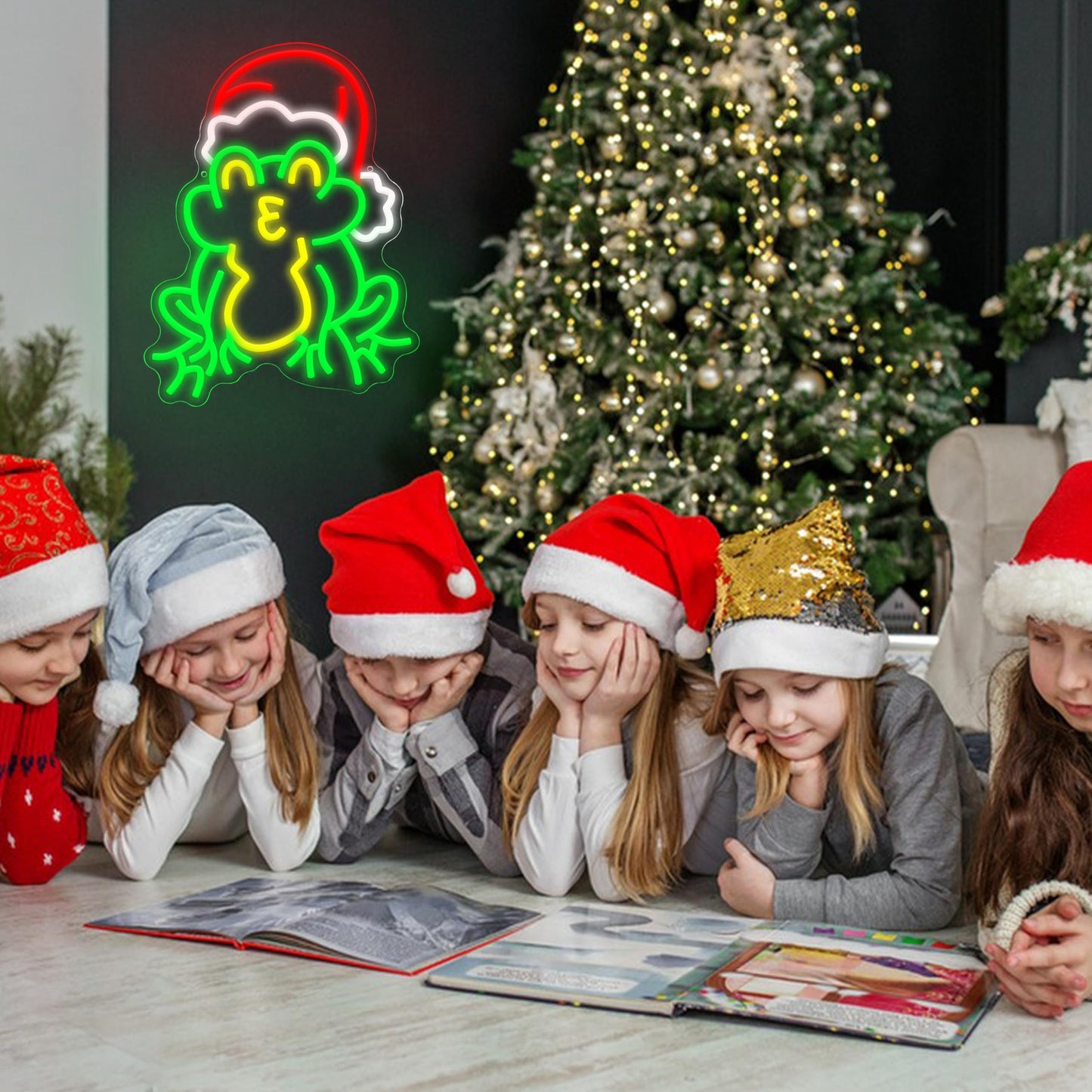 LIUOZHTEA Merry Christmas Neon Sign with Santa Hat Neon Frog Light Sign for Wall Decor Christmas Party New Year Bar Bedroom Shop Window USB Powered (16.5 * 11.8in)