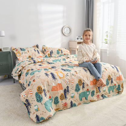 Junsey Kids Quilt Full/Queen Size Bear Bedding Set,3Pcs Forest Tree Bedspread Animals Coverlets, Lightweight Reversible Cartoon Bedspread Deer Owl Bedding Pillow Shams