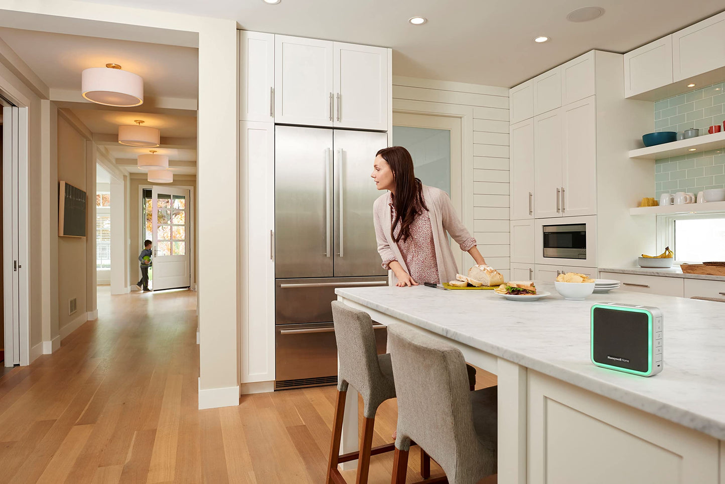 Honeywell Home RDWL313P2000 Doobell Plug-in Wireless Doorbell & Push Button-3 Series, Gray